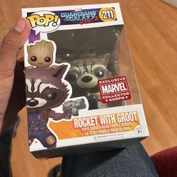 Rocket With Groot