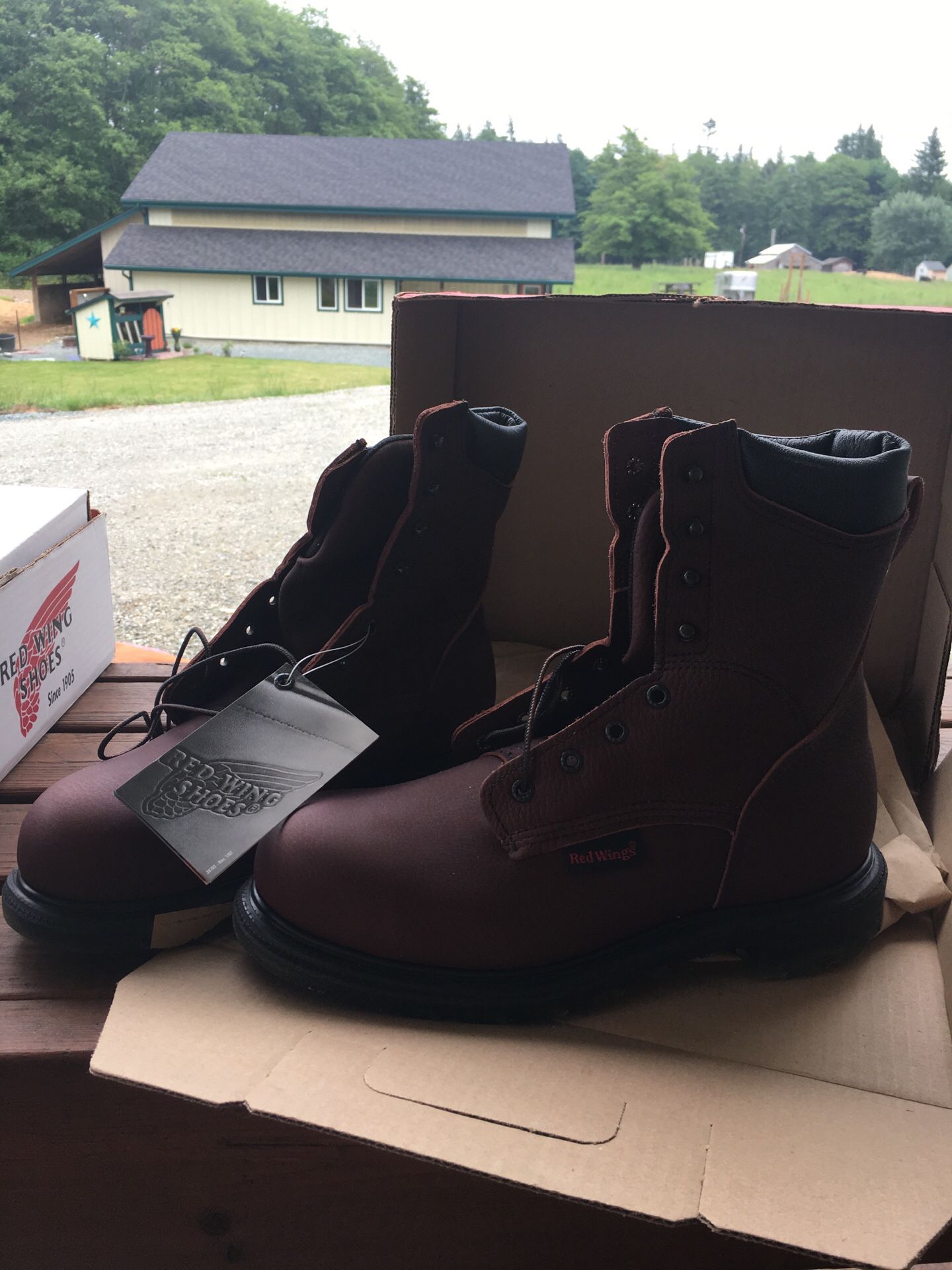 Red wing steel toed work boots