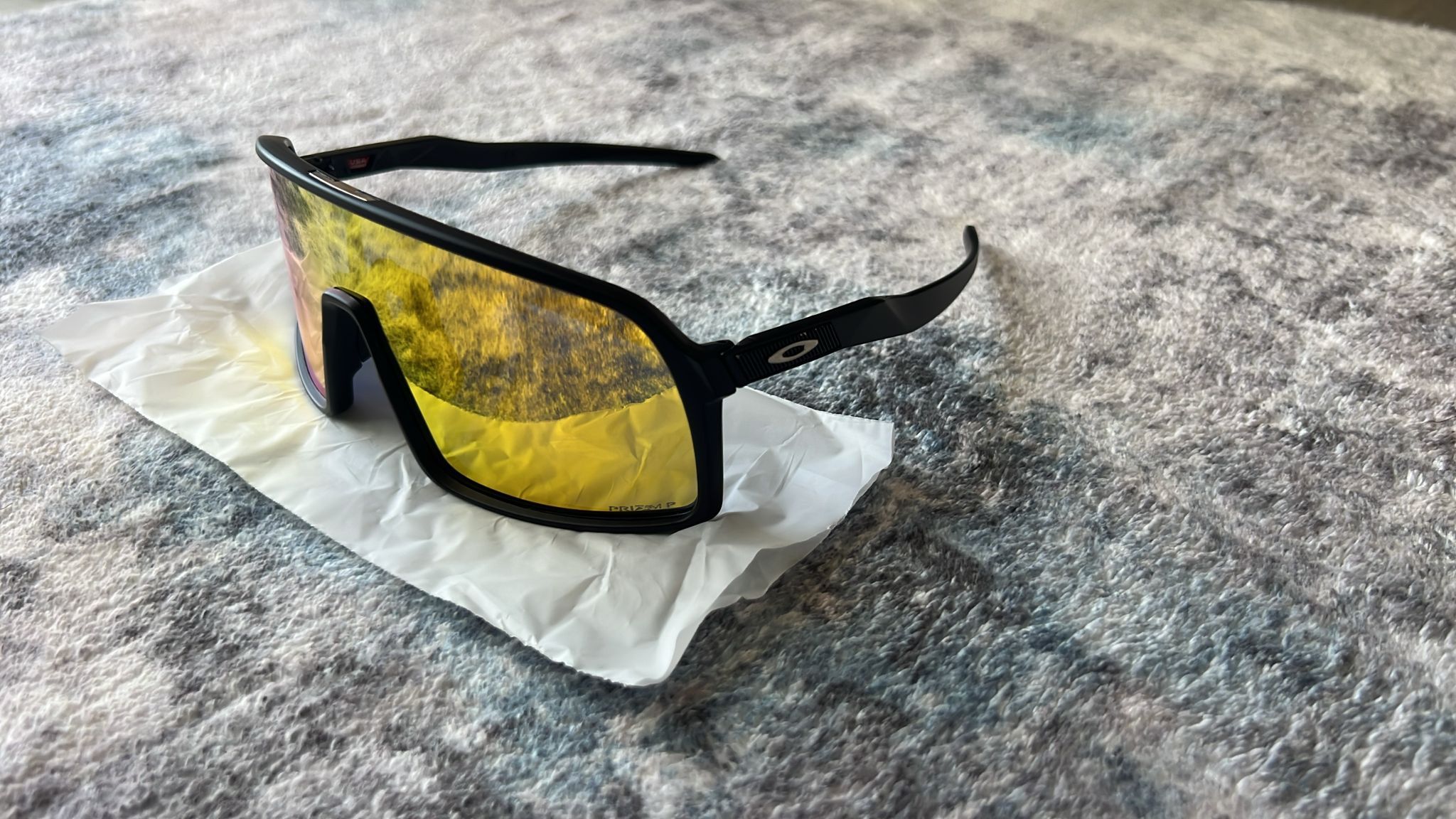 Oakley SUTRO Black Matte POLARIZED Galaxy Yellow Iridium lens Sunglass 9406