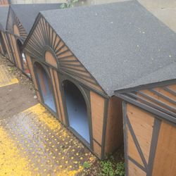 XL Dog House (Available Now)