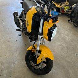 2022 Grom 75miles $3500