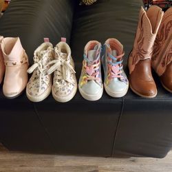 Size 10/11 Little Girls Used Shoes FREE