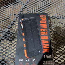 Lax 10,000 Mah Solar Power Bank With LED Light And Compass New