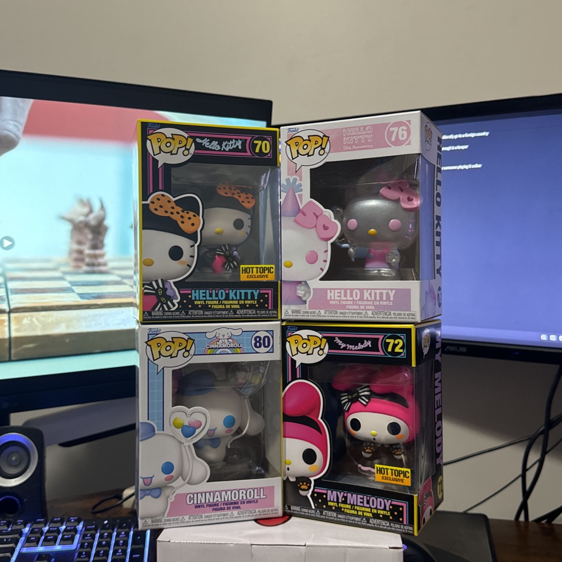 *LIMITED EDITION* Hello Kitty Pops + Giant mug