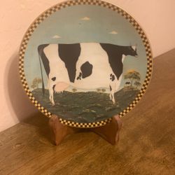 Vintage Limited Edition Collector Plate “Holstein Cow”.          Mint