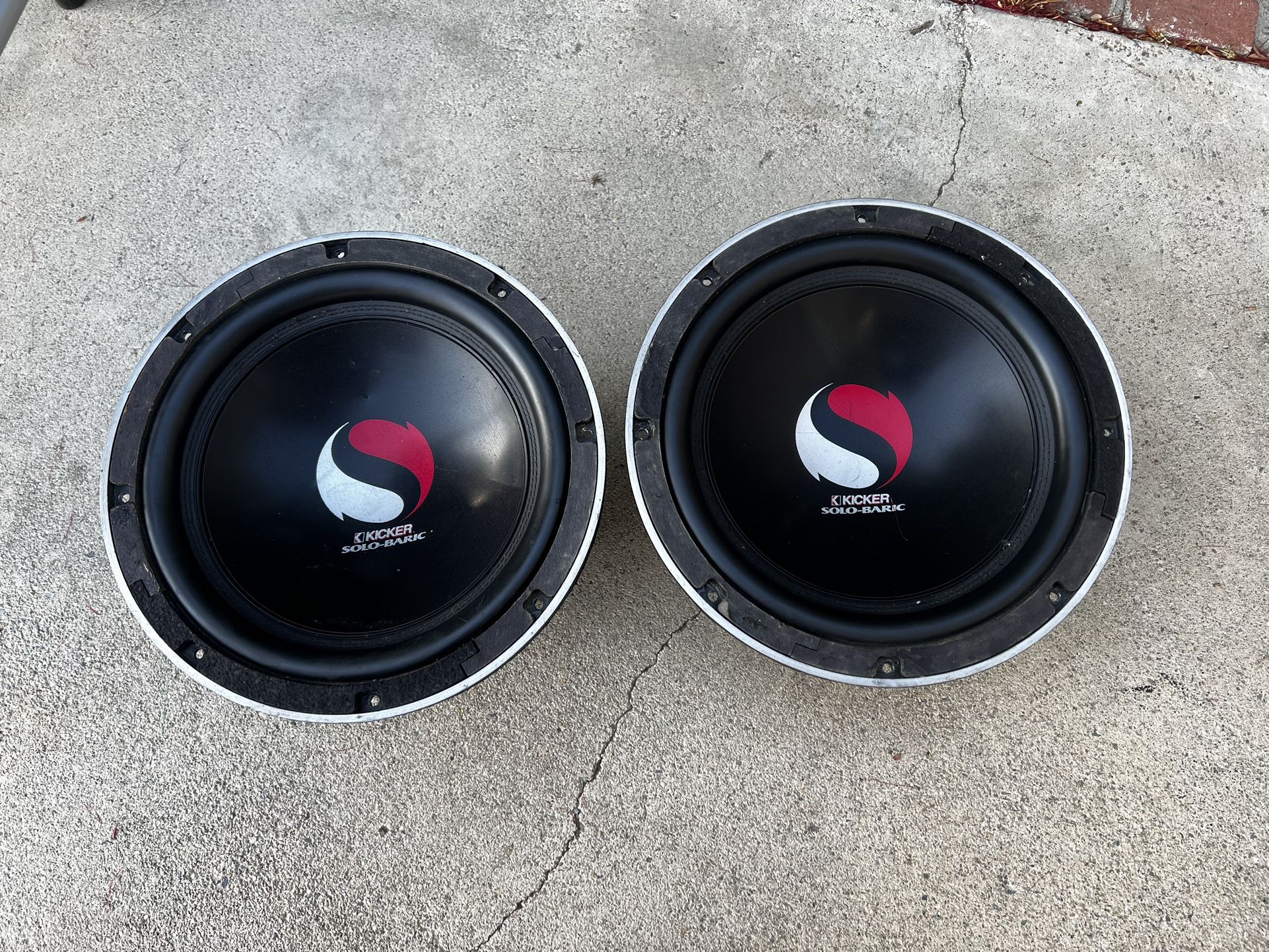 Two 10” Kicker Solo Baric Subwoofers Speakers S10D