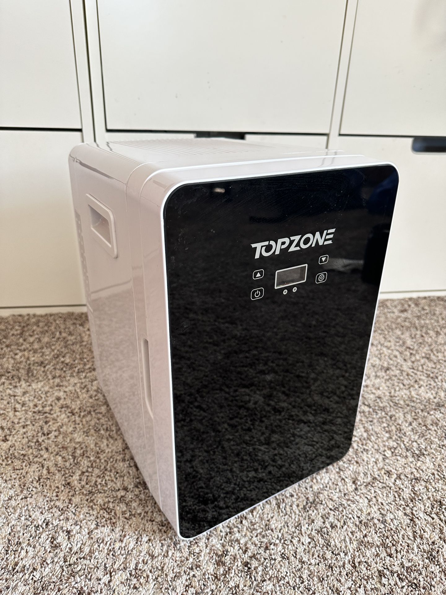 Topzone Travel Refrigerator / Cosmetics