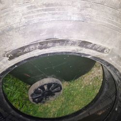 Firestone (6tires) 245/70/19.5 14pr