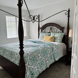 Queen Canopy Bed And Side Table 