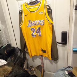 Kobe Bryant jersey#24