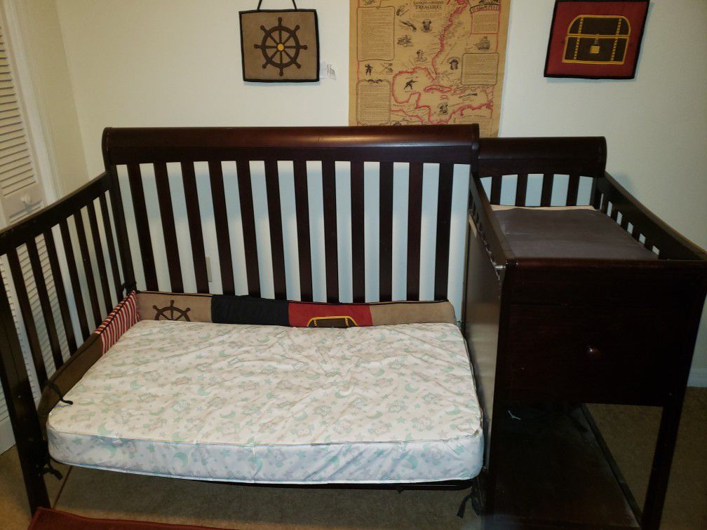 Perfect crib. With changing table
