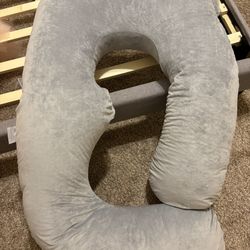 MomCozy Pregnancy Pillow