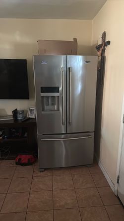 Refrigerator used