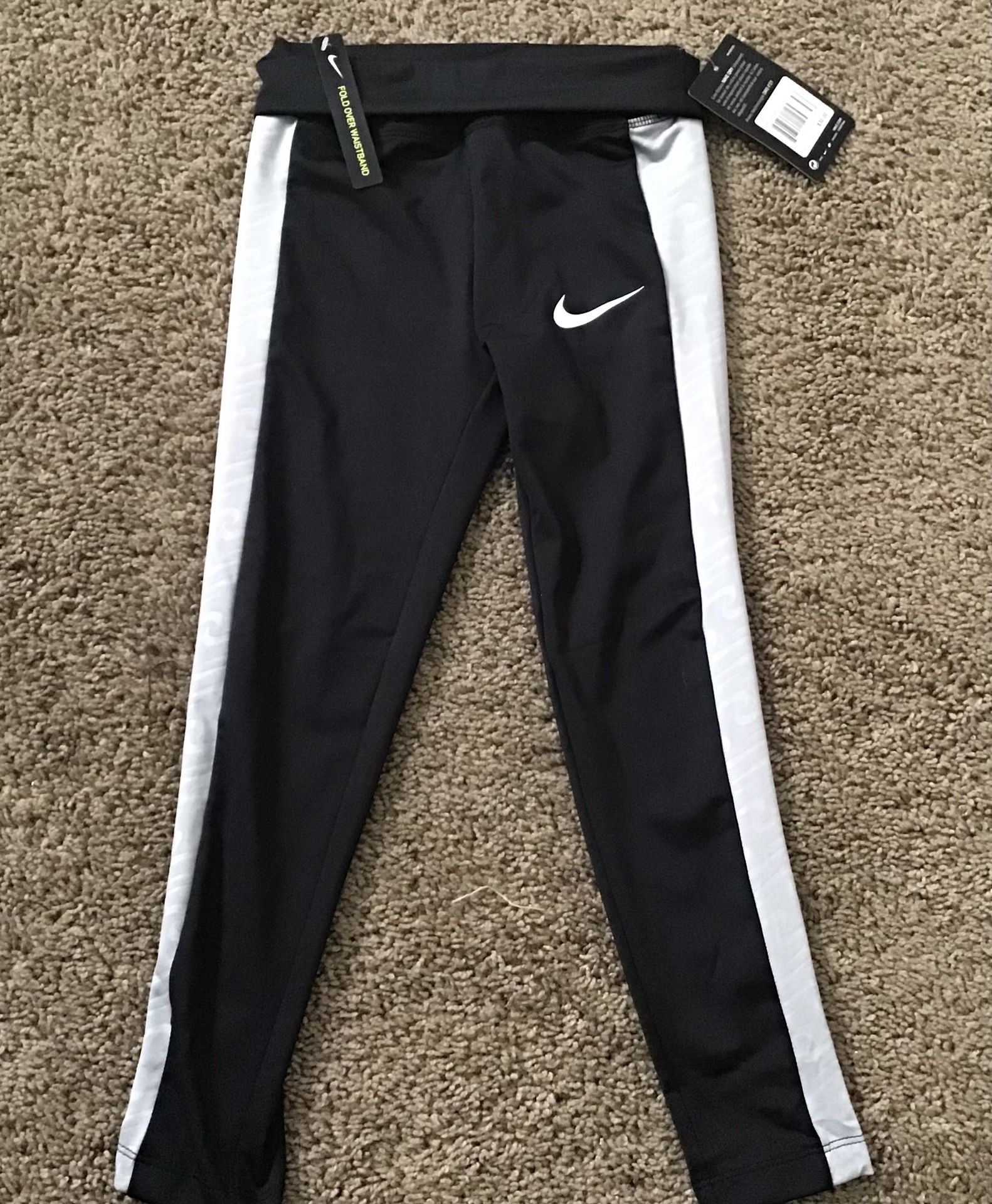 BRAND NEW~NIKE Little Girls~Size 6x~Dri-Fit Black and White Athletic Leggings~New with Tags Pick up four mile cove parkway behind Walmart on del Prad
