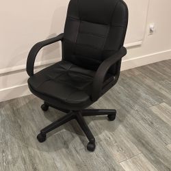 Black Leather Office Chair