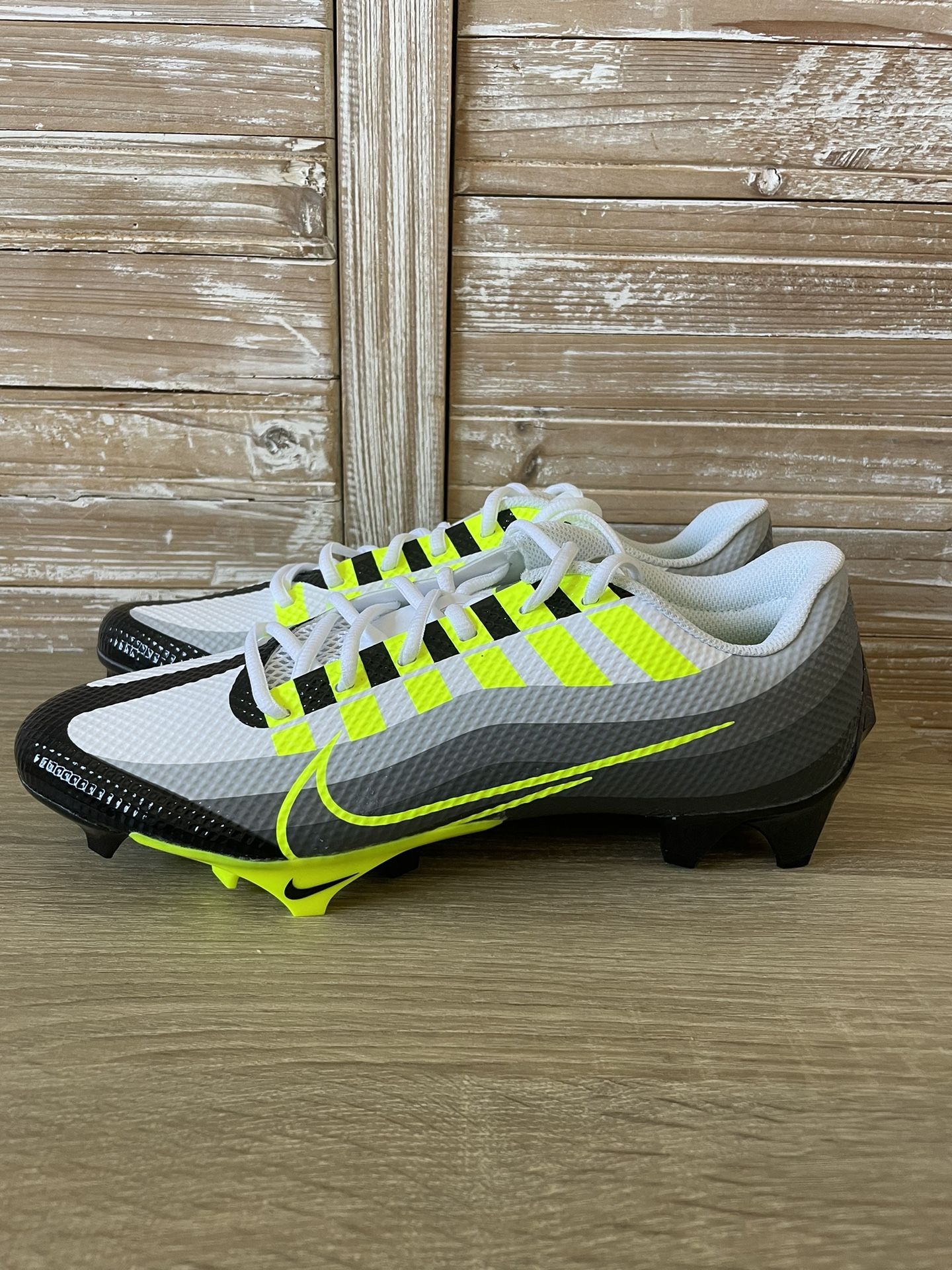 NEW!! Nike Vapor Edge Speed 360 Football Cleats White/Volt/Grey DQ5110 071 9.5. 100% authentic so buy with confidence! Check out photos for furthe