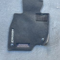 2014-2018 Mazda 3 OEM mats 4