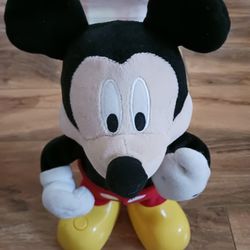 Walt Disney’s Mickey Mouse 
Dancing & Singing 13" Fisher Price Toy Mattel 