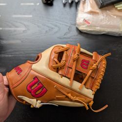 Wilson A2000 Baseball Glove