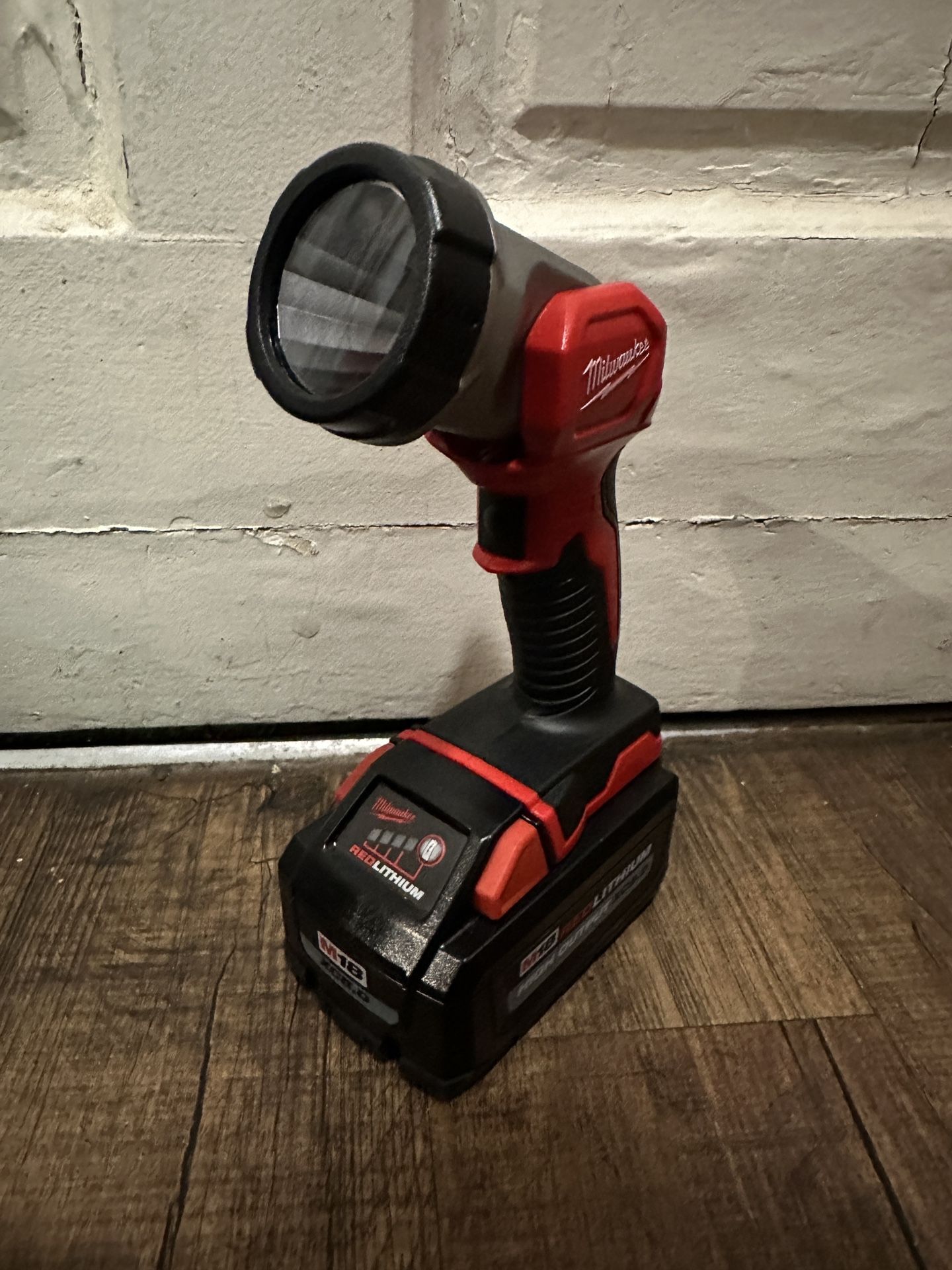 Milwaukee M18 Light  (TOOL ONLY)