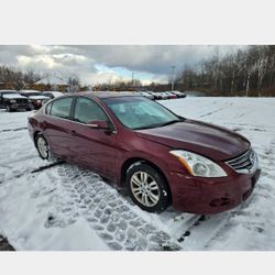 2010 Nissan Altima part out only not for sale whole