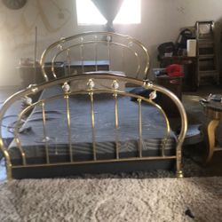 Vintage Victorian Sled Bed 