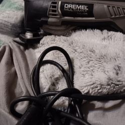 Dremel Multi-Max MM35 3.5 Amp Variable Speed Corded Oscillating Multi-Tool