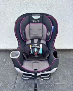 GRACO EXTEND2FIT CONVERTIBLE CAR SEAT!!
