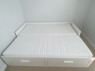 [Excellent] IKEA BRIMNES Daybed with 2 Drawers + 2 Mattresses Set