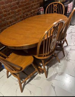 Solid wood Table And Four Chairs 