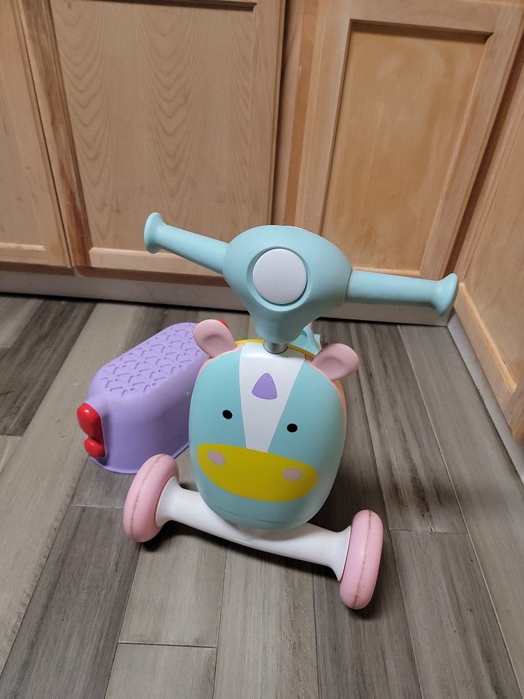 Kids Toddlers Scooter Toy