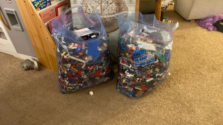 *REDUCED!* 60 pounds of legos!
