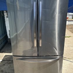 Kenmore Refrigerator (Free Refrigerator) 