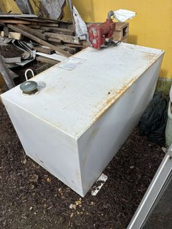 Fuel Tank With Pump 100 Gallons
