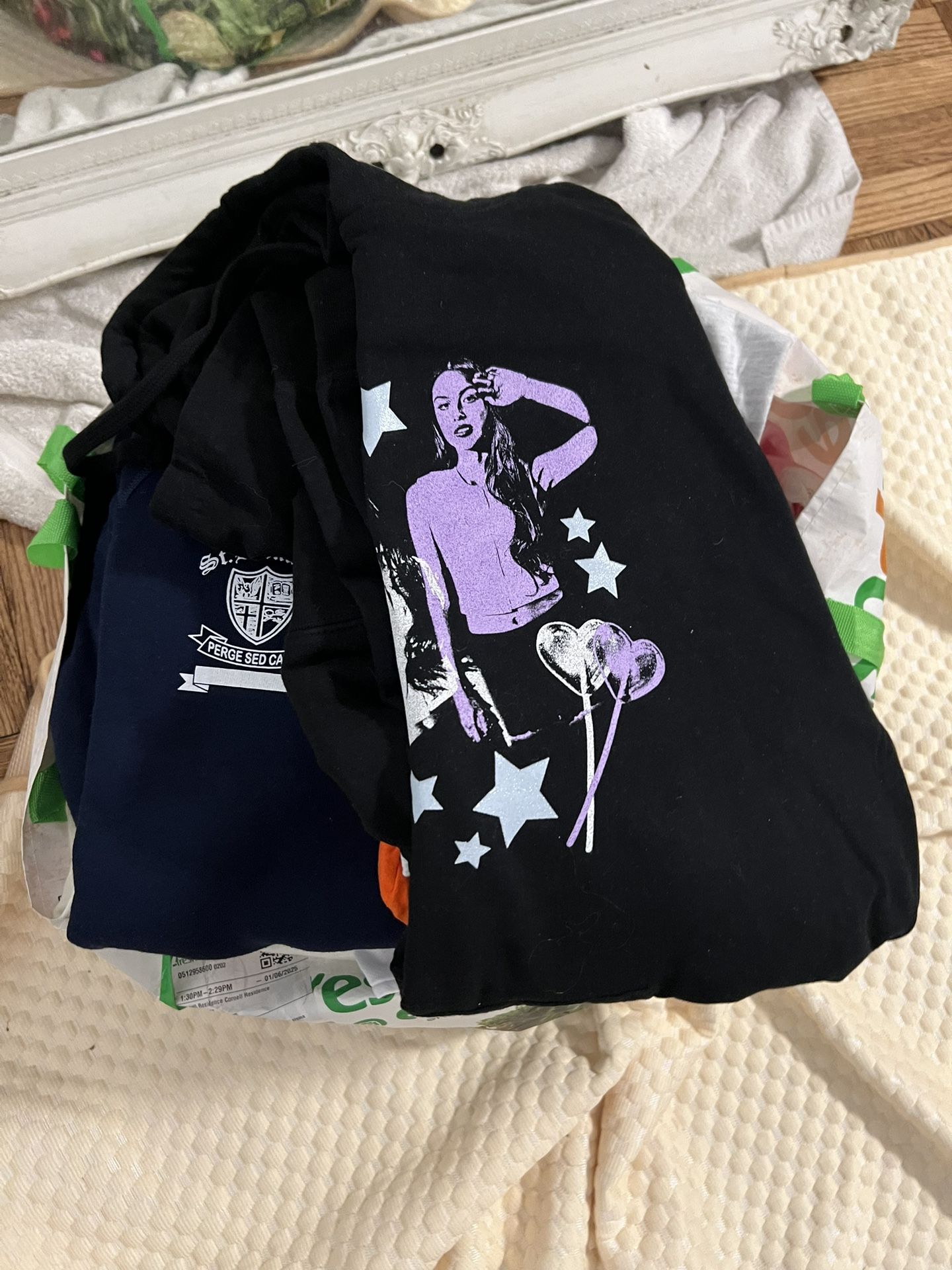 Fresh Direct Full Of Random Clothes Make/female