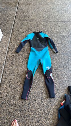 Xcel size 14 wetsuit