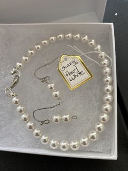 Set earring and bracelet pearl