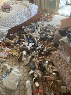 Assorted 8.5 size shoes