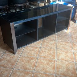 65 Inch Tv Stand For 55/60/70 Inch Tv With Top Glass And 5 Storage Cubby And Center And Power Outside 