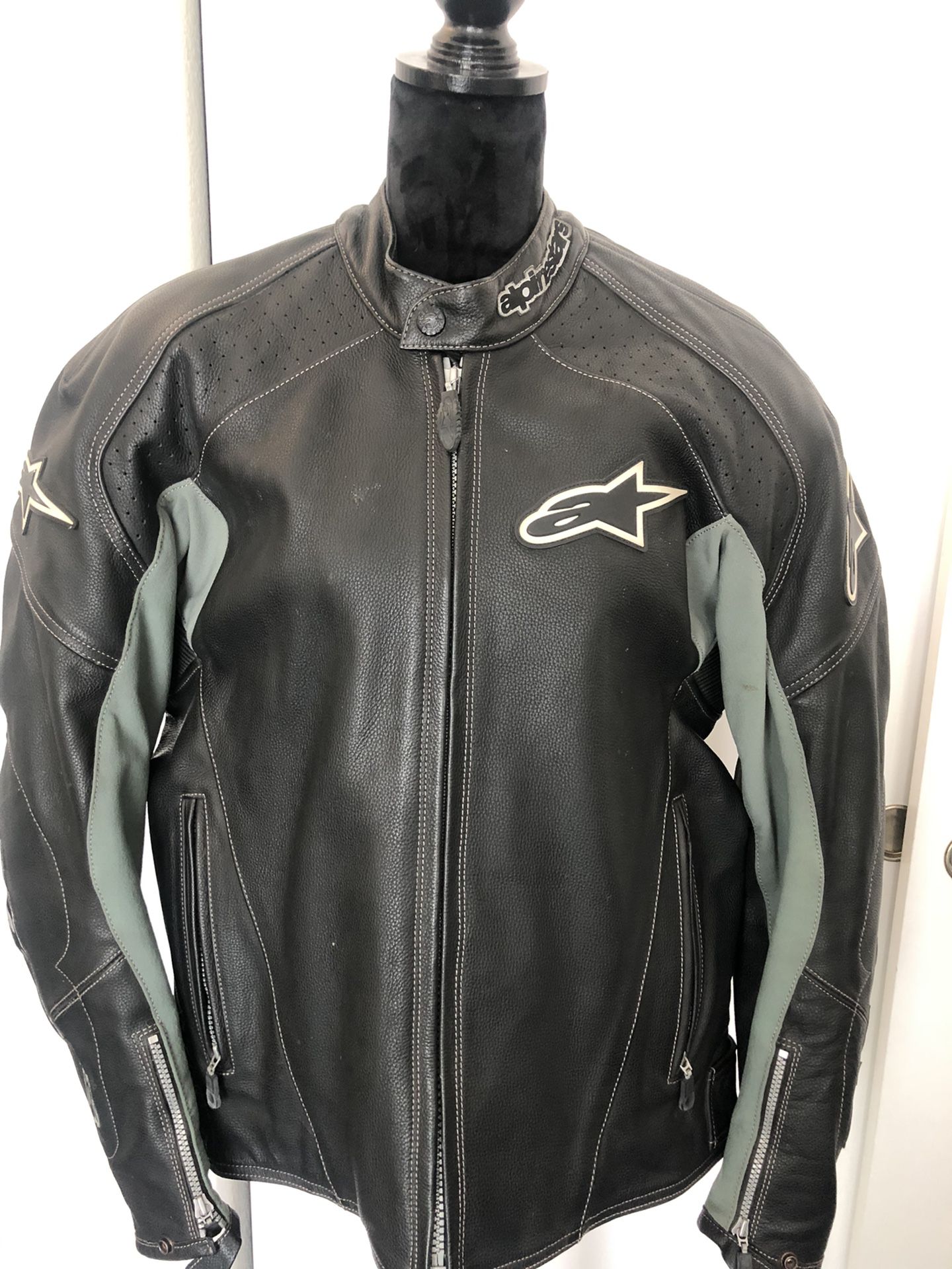 Alpine Star Men’s Leather Motorcycle Jacket 