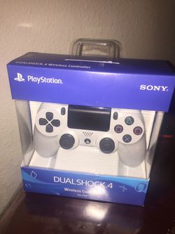 PS4 controller