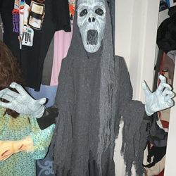Spirit Halloween Hauntress