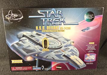 Playmates Star Trek USS Defiant NX-74205 Valiant Class Prototype Destroyer #007182