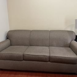 Queen-sized Sofa bed