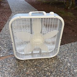 Lasko 20 inch Box Fan