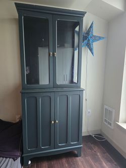 Free cabinet
