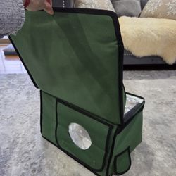 CLAWSABLE  JUST THAT BOX  $10