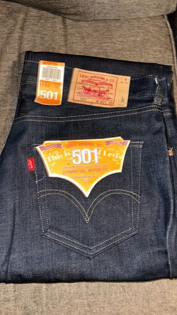 Never worn Levi Jeans