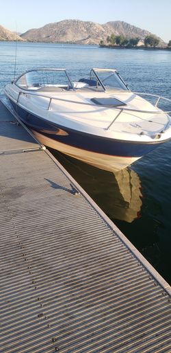 2004 Bayliner 210 cu Classic Cuddy
