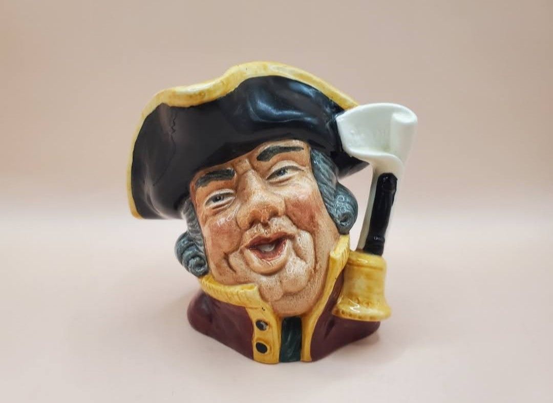 Royal Doulton -TOWN CRIER 1959 ;Made in England 0 6537.